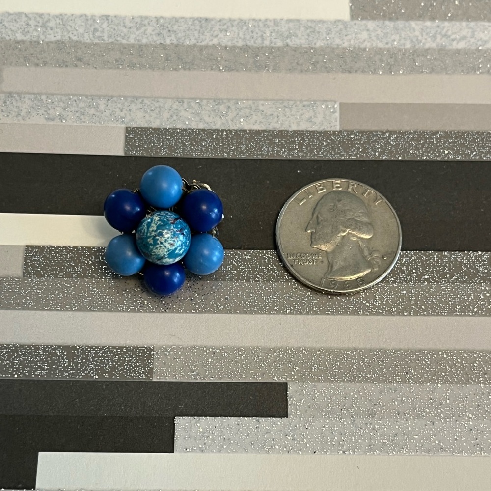 Vtg Floral 80s earrings 🖤 - Picture 3 of 4